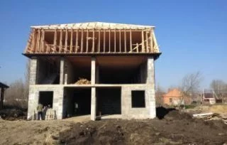Строительство мансардных этажей в жилых зданиях